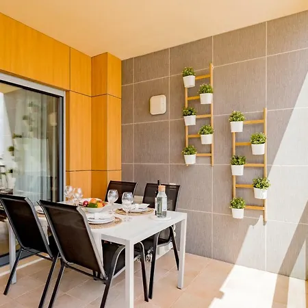 Lägenhet Modern In Marina With Pool & Seaview - Algarve
